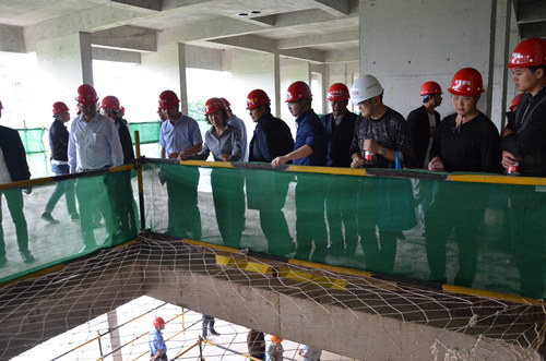 重庆梁平区城乡建委,重庆梁平区安监局等部门共同开展了"安全生产月"