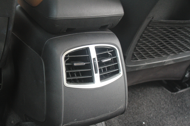 内外兼修，成就中意混血男神的独有魅力