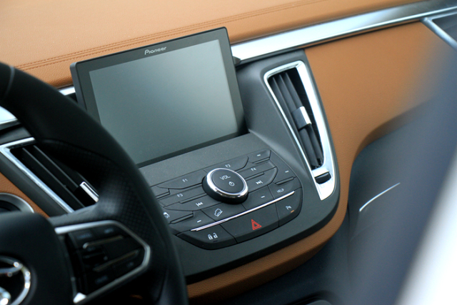 内外兼修，成就中意混血男神的独有魅力