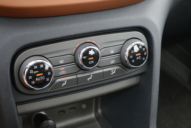 内外兼修，成就中意混血男神的独有魅力