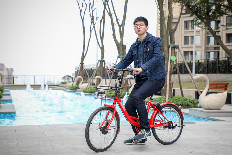 垫江崽儿雷厚义第一个做垮共享单车:做的时候没火 放弃时却上了热搜|