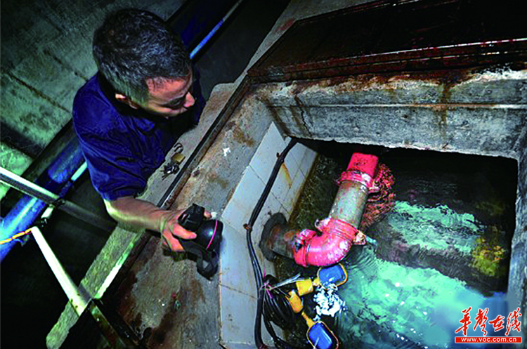 长沙老旧小区二次供水水质堪忧 五楼以上经常供不上水