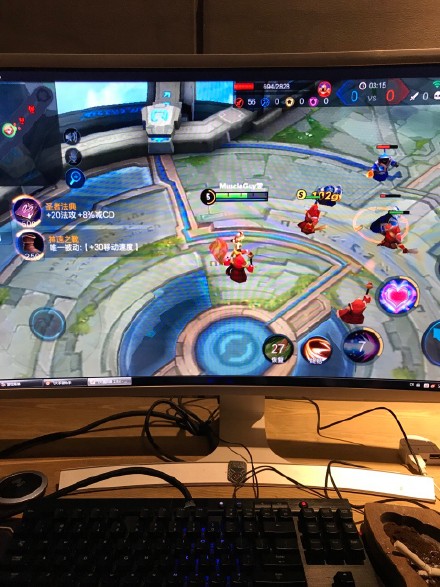 东北最牛网吧16元1小时用外星人打王者荣耀