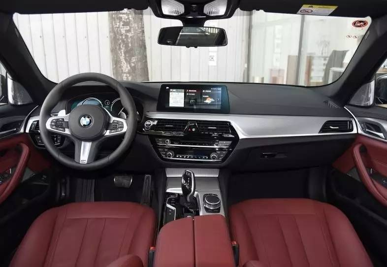 全新国产宝马5系上市！这价格奔驰奥迪怎么看？