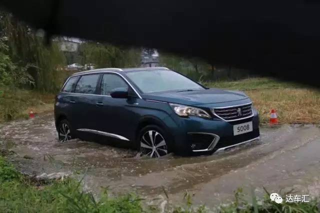 场地越野体验标致5008，颜值高的也一样有内涵！
