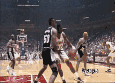 奥拉朱旺这招戏耍无数内线 !