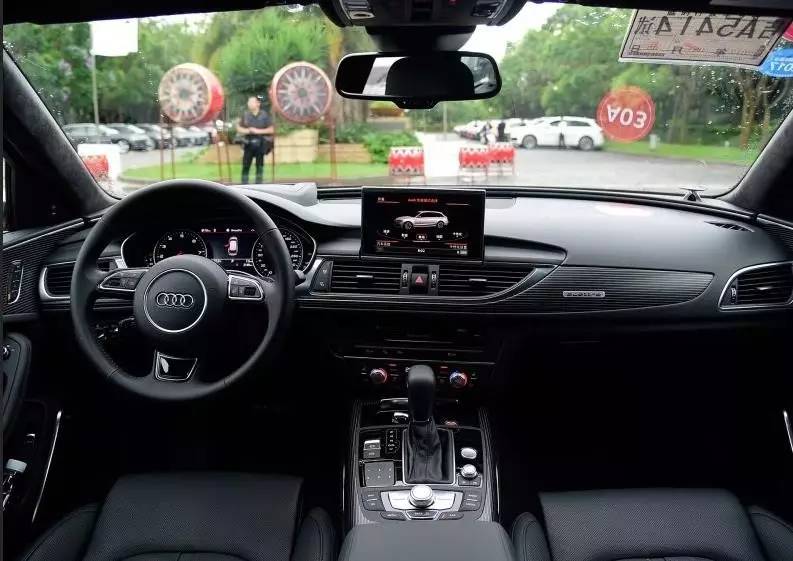 全新国产宝马5系上市！这价格奔驰奥迪怎么看？