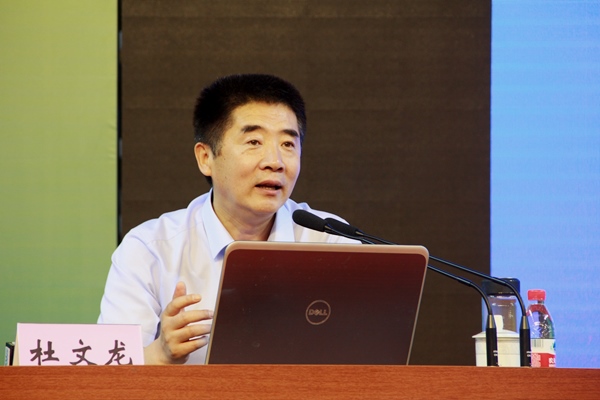 链接:杜文龙,中国人民解放军军事科学院研究员,全军首批外宣专家,技委
