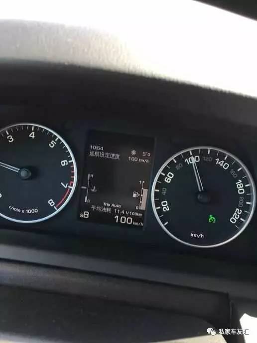 80万的豪车却用来下地收小麦! 路虎为何变成农用车?