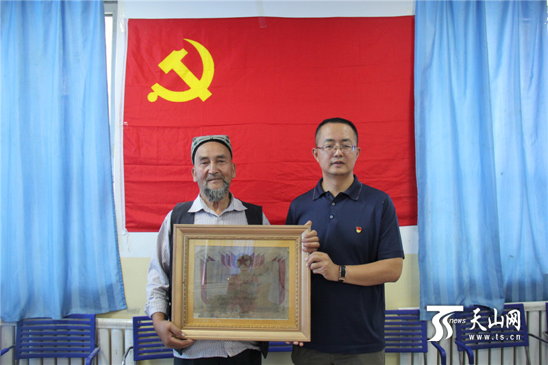 驻村故事党旗下的光荣岁月