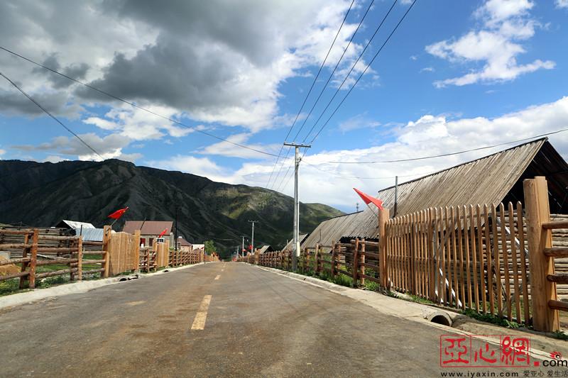 中国西北角的美丽村庄哈巴河县齐巴尔希力克村