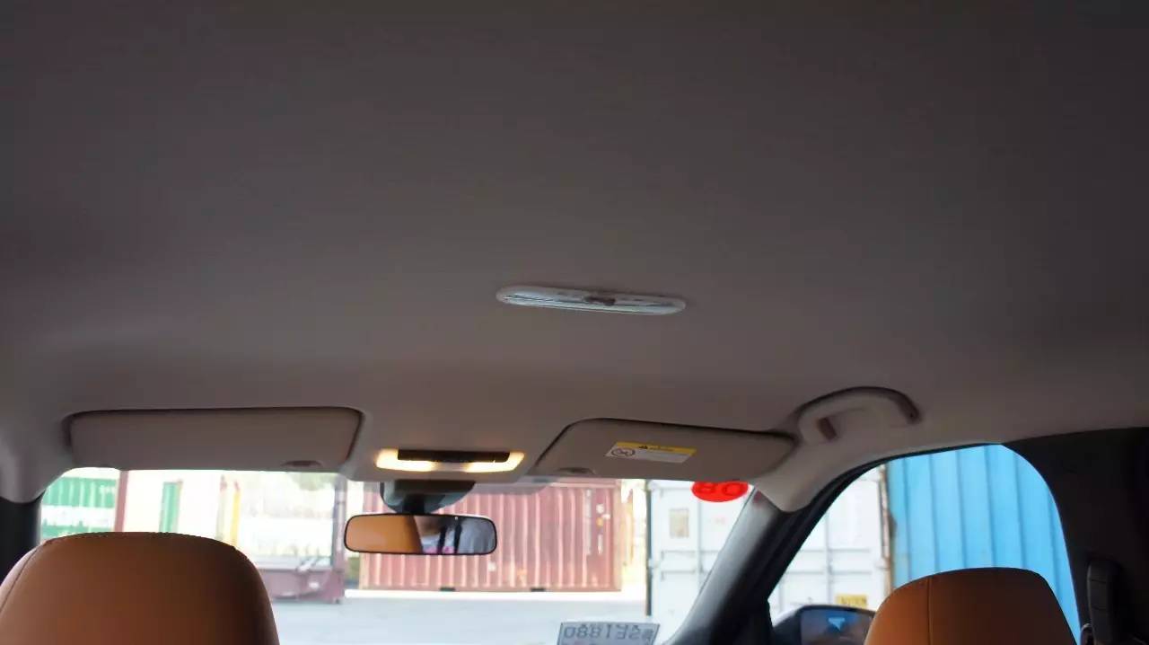 【新车首试】我说一台没天窗的小SUV很舒适你信吗？