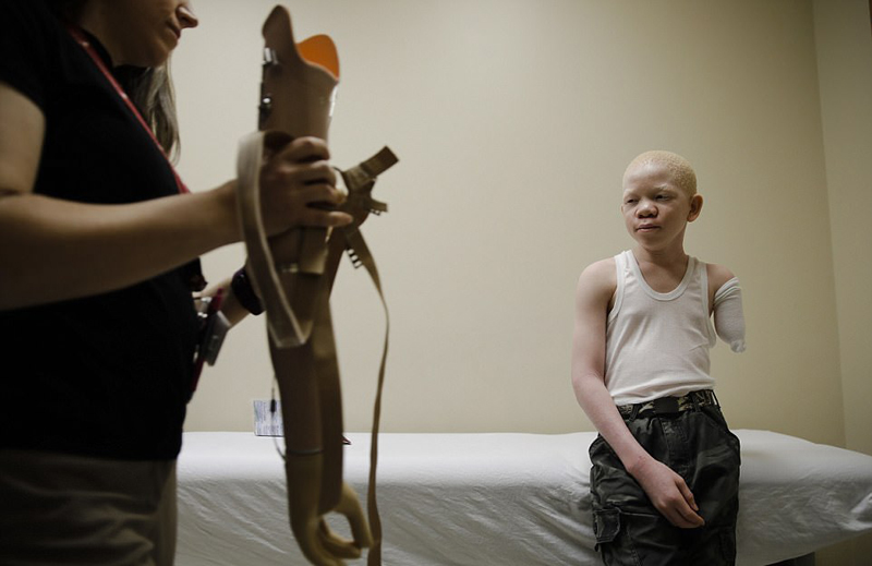 下载天天中彩票足彩|法国关闭所有学校