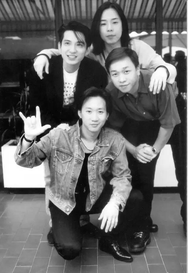 黄家驹逝世25周年:20位歌手,30首歌,一场致敬黄家驹"演唱会"今晚唱响