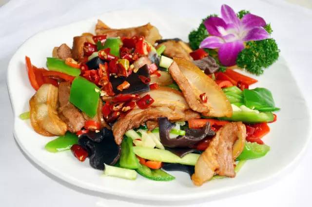 翼博、CX-3、劲客、C-HR，谁让你剁手？