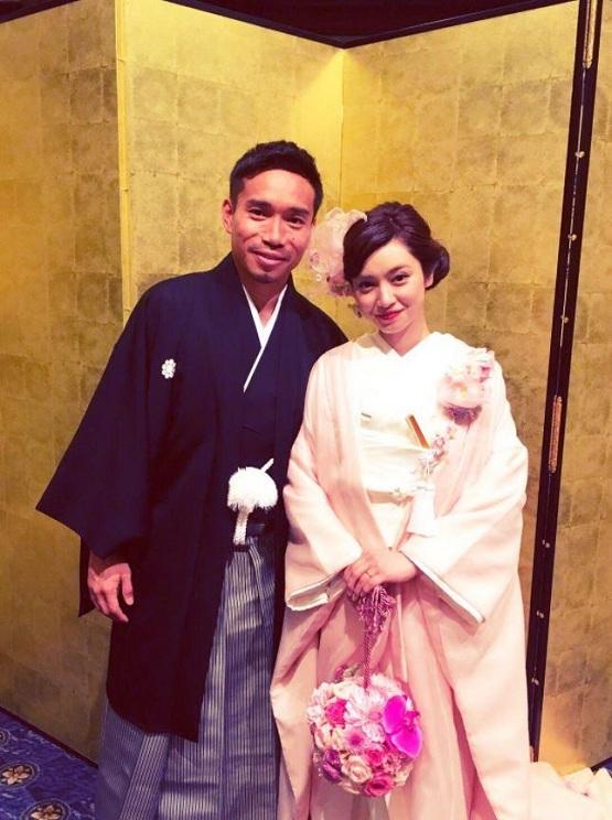 在东京迎娶女明星平爱梨