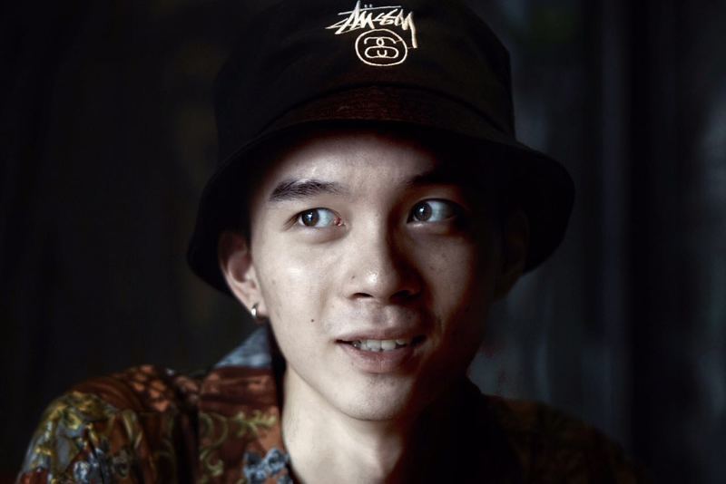 重庆说唱黑马"鬼老师"的双重世界