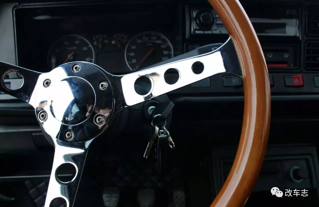 大众桑塔纳完美修复，这才是国内最有情怀的旅行车！