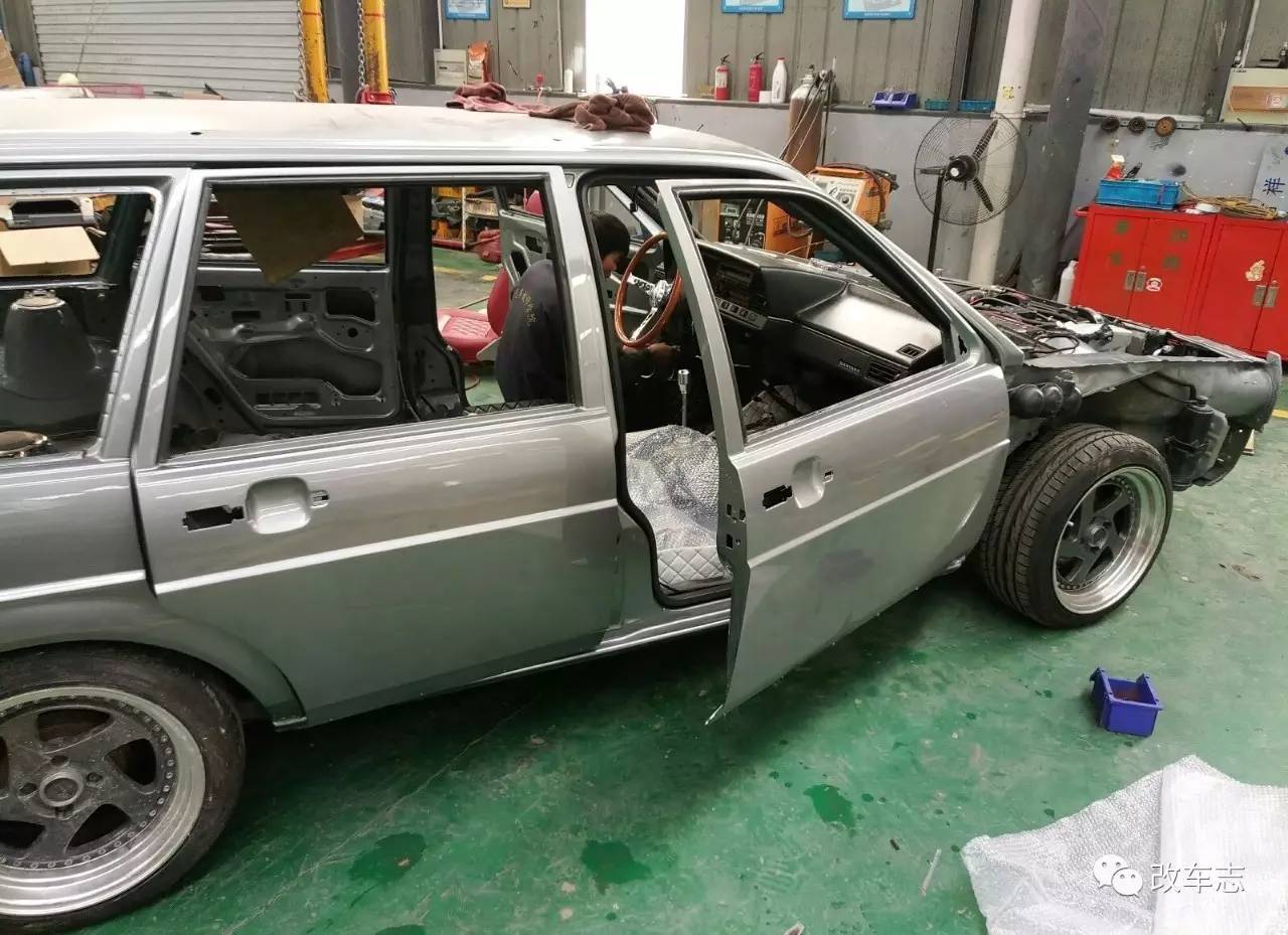 大众桑塔纳完美修复，这才是国内最有情怀的旅行车！