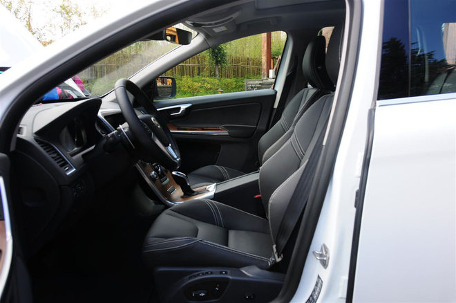 2017款沃尔沃XC60限时促销 直降7.20万