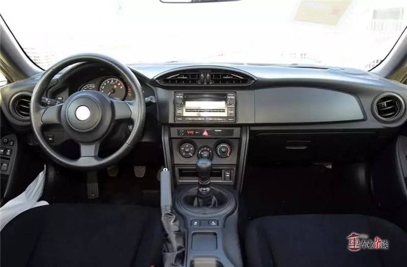 别纠结了，50万元内就能选这几款跑车