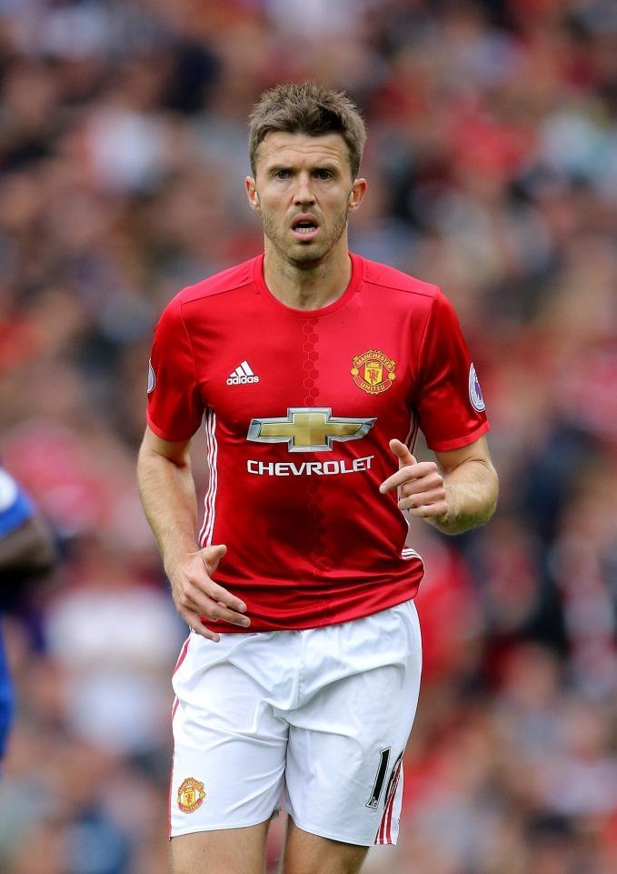 卡里克担任曼联新队长,埃雷拉任队副