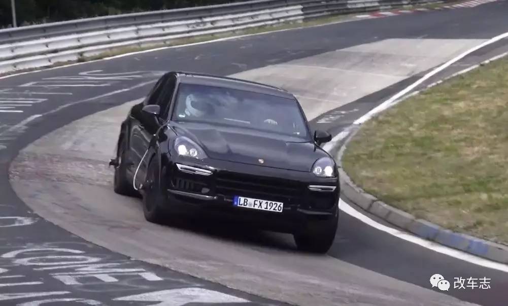 2018款保时捷卡宴路试曝光 将在9月亮相