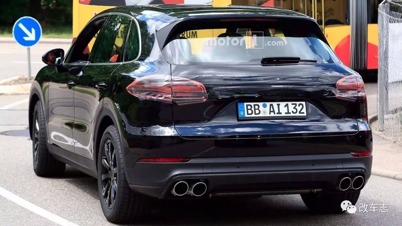 2018款保时捷卡宴路试曝光 将在9月亮相