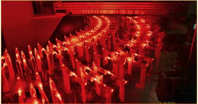 参观完灯厂 我发现它能让10-100万的车都更帅更安全