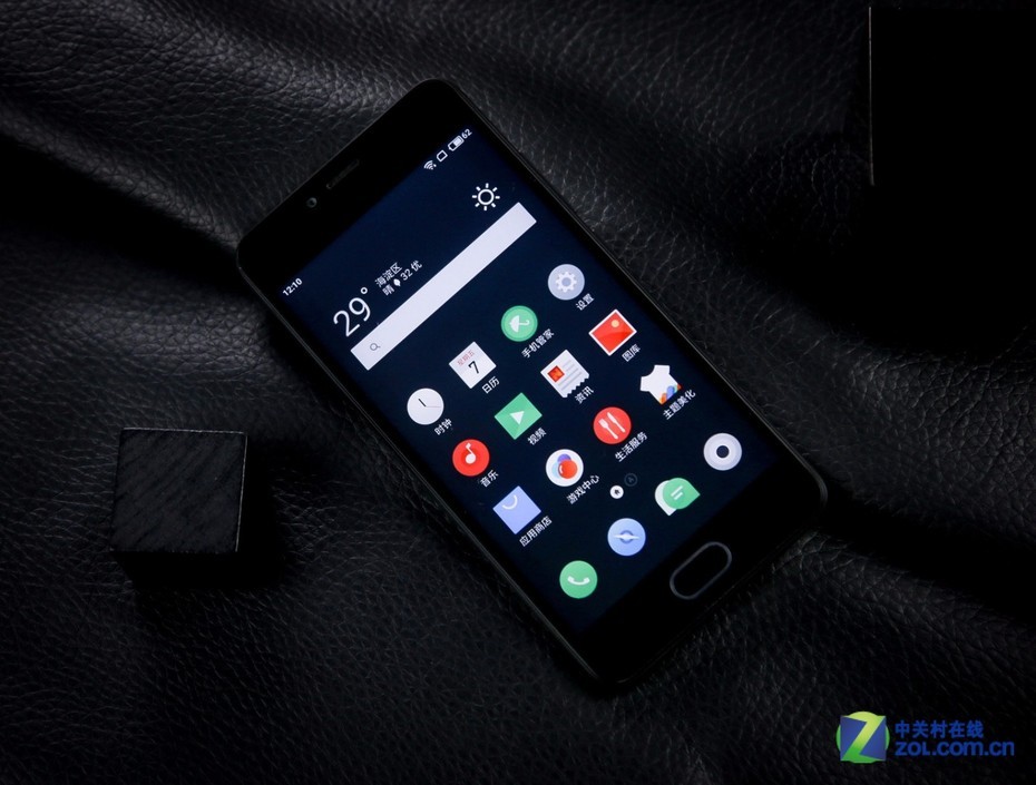 轻巧长续航 新青年入门良品魅蓝a5图赏