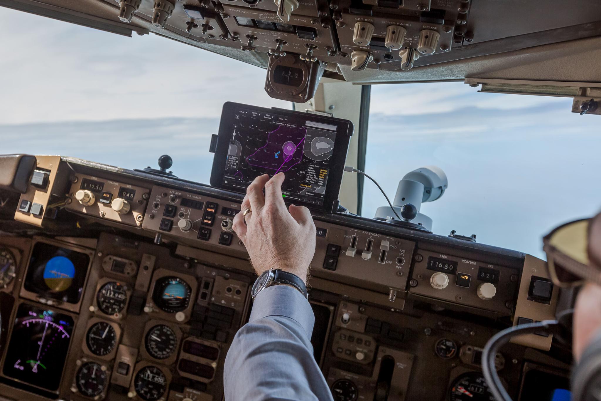 霍尼韦尔波音757测试机环球飞行互联飞机里到底藏着多少黑科技