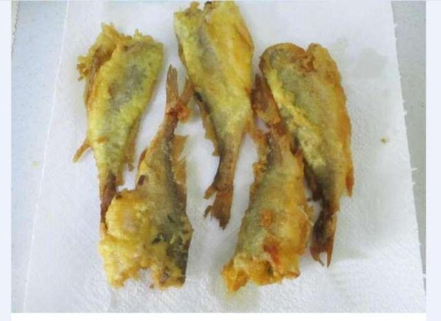 小黄鱼公认最好吃的做法只有这一种脆皮小黄鱼脆到你无法想象