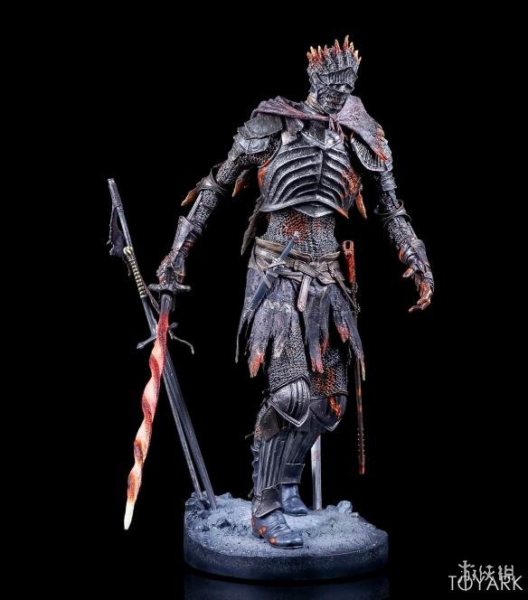 黑暗之魂3薪王化身手办实拍做工完美神还原