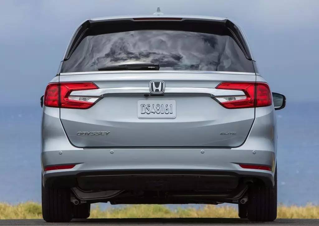 它是集家庭性、娱乐性和冒险性于一身的MPV？