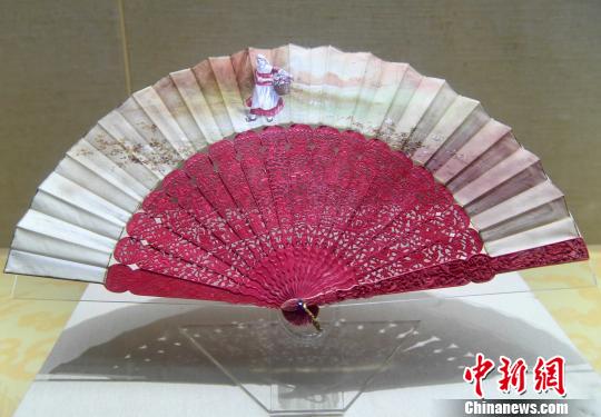 扇动西方清代外销扇在厦门展出