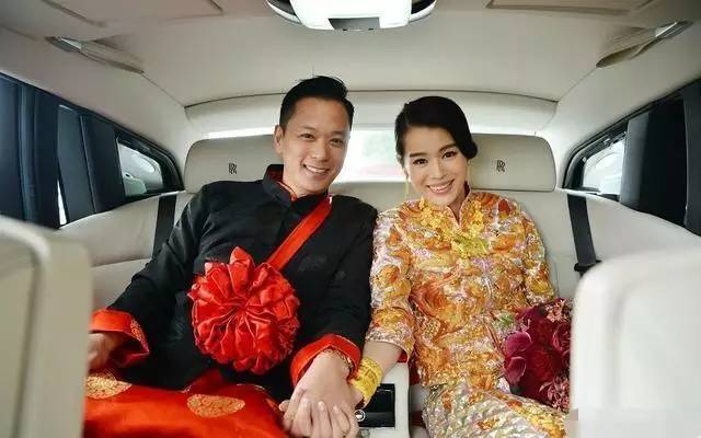 胡杏儿婚后真的过了hin幸福,感觉被宠成了一个小女生~这首歌好像也