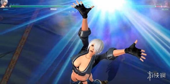 性感萌妹cos《拳皇》安琪儿 皮衣夹克性感爆表!