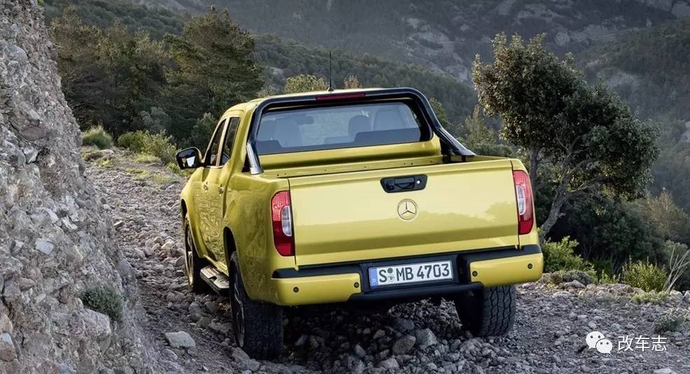 奔驰X级皮卡量产版车型正式发布！