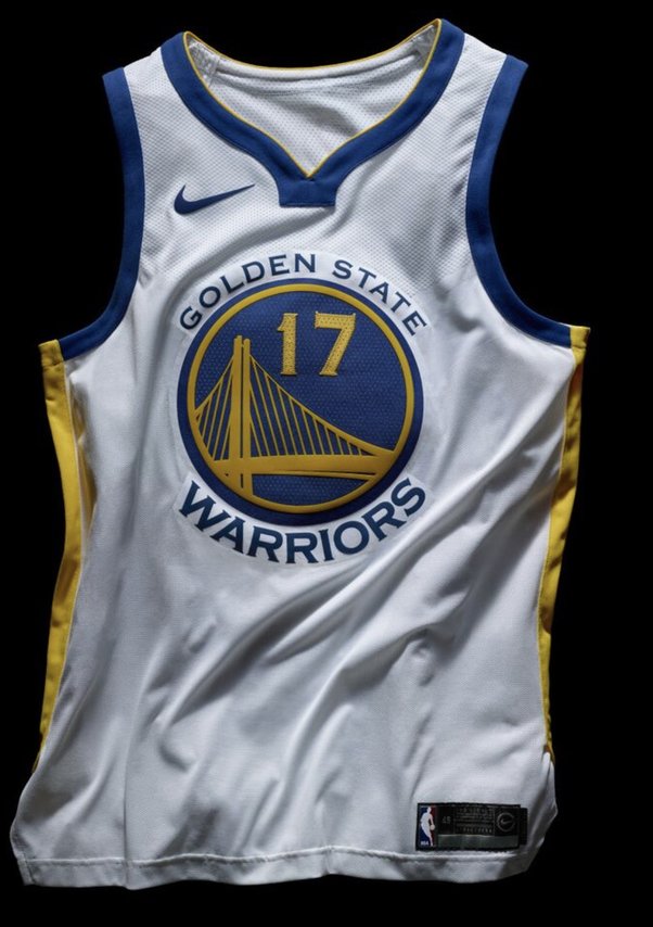 美记晒耐克版下赛季勇士球衣照