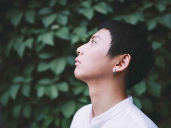 民谣歌手何大河民谣中的孤独离乡姑娘主题不应被批评