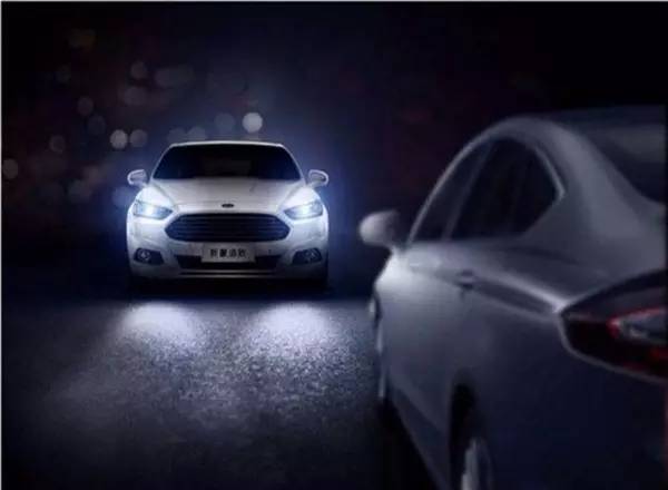 大灯两边光线不一样高是坏了吗？嫌不亮怎么办？