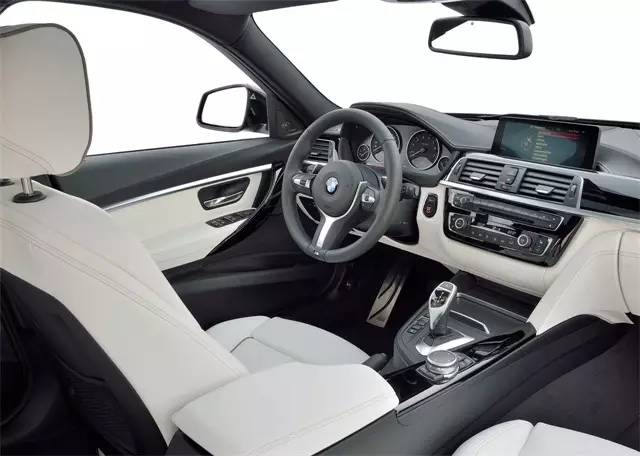 宝马这十年改进了什么？05款 VS 17款330i