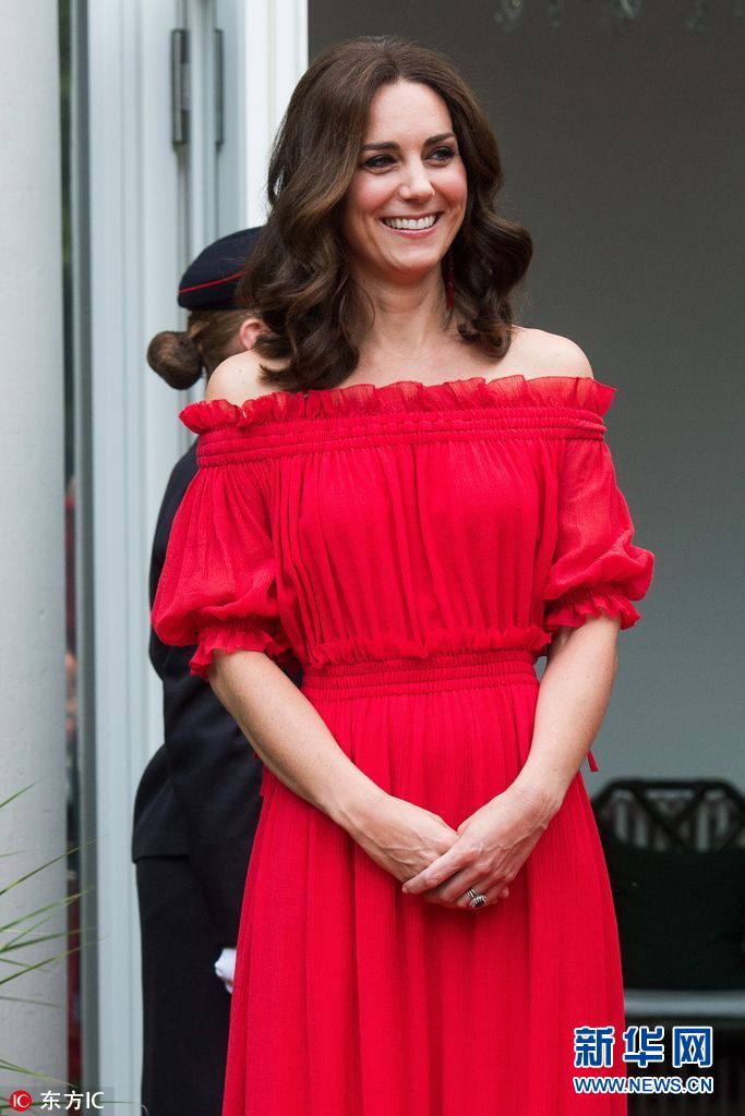 当地时间2017年7月21日,德国汉堡,英国威廉王子和凯特王妃造访汉堡易