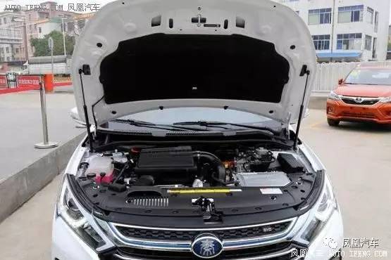 配置丰富的比亚迪秦上市，补贴后14.99万！