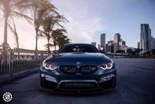 原厂的宝马m4不够霸气,这辆"恶魔眼"的改装车才是杀气十足!