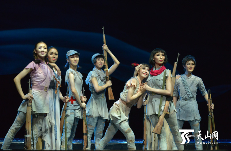 芭蕾舞剧八女投江用西方艺术形式展现中国精神