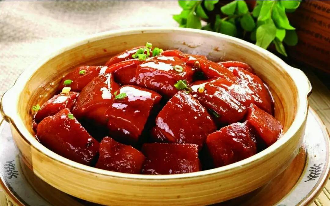 会造人民爱吃的食物，自然知道怎么造人民爱开的车