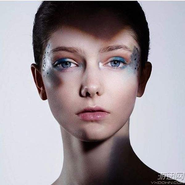 绝美"精灵姐姐"美照曝光 完美身材御姐范十足