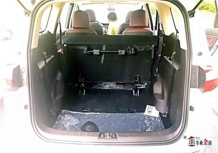 凭什么说凌轩好看、好开，还有黑科技？