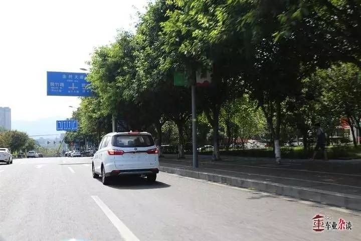 凭什么说凌轩好看、好开，还有黑科技？